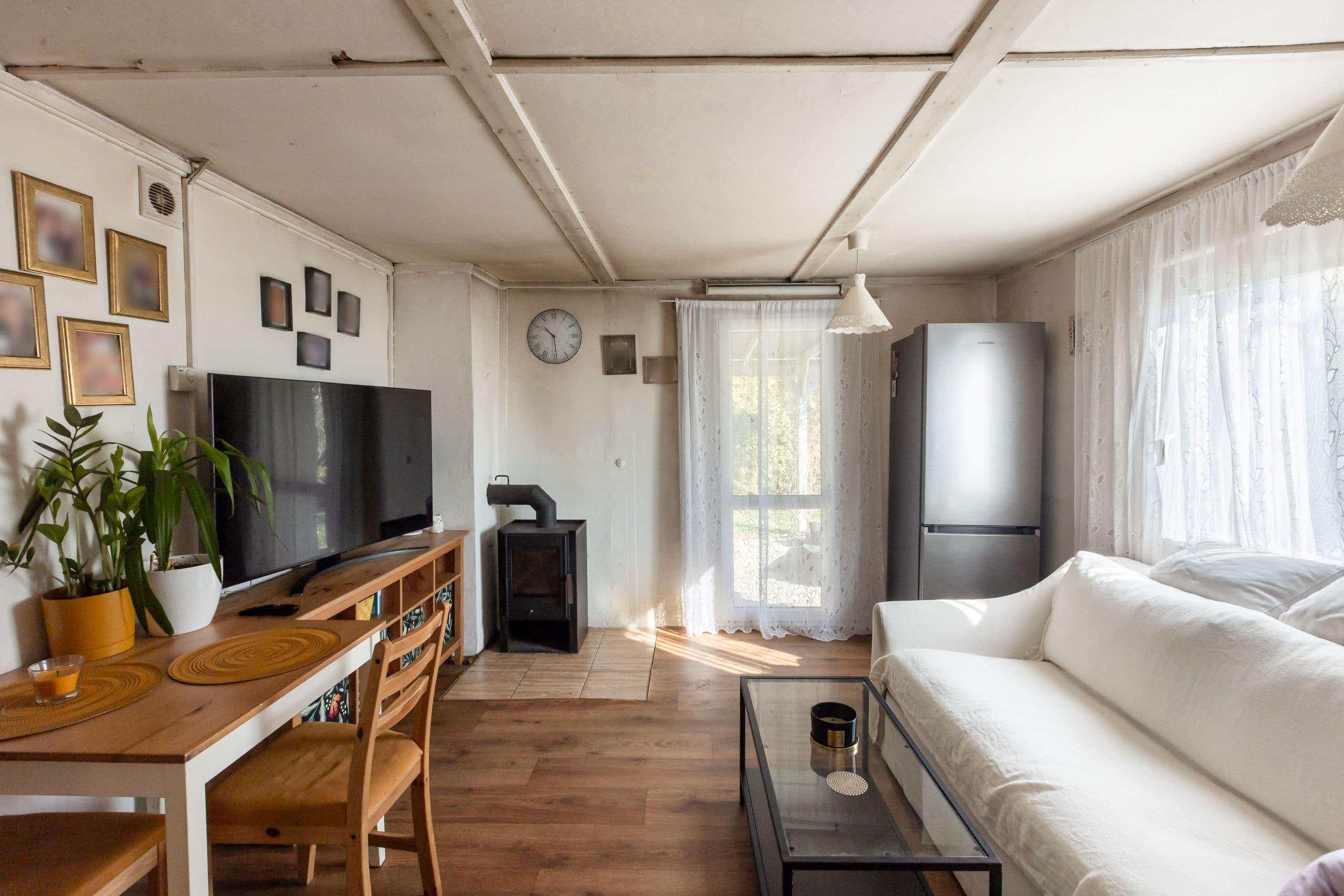 Prodej celoročně obyvatelné chaty 3+kk, Tišice – Kozly 3