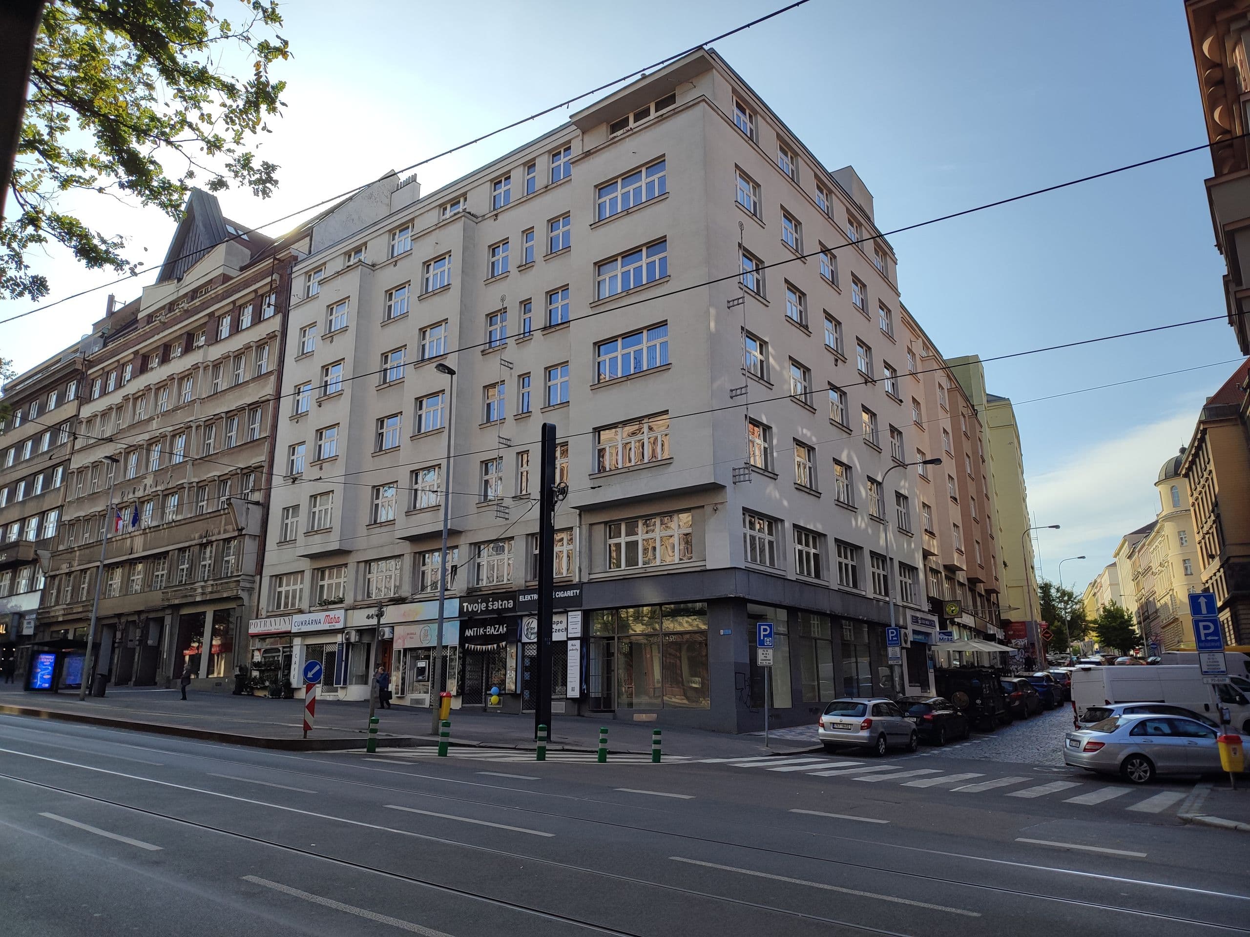 Prodej BJ 2+1 v lukrativní lokalitě Vinohrad